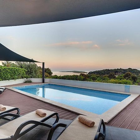 Sunrise Villa Premantura Exterior photo