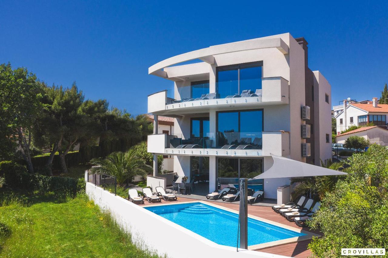 Sunrise Villa Premantura Exterior photo