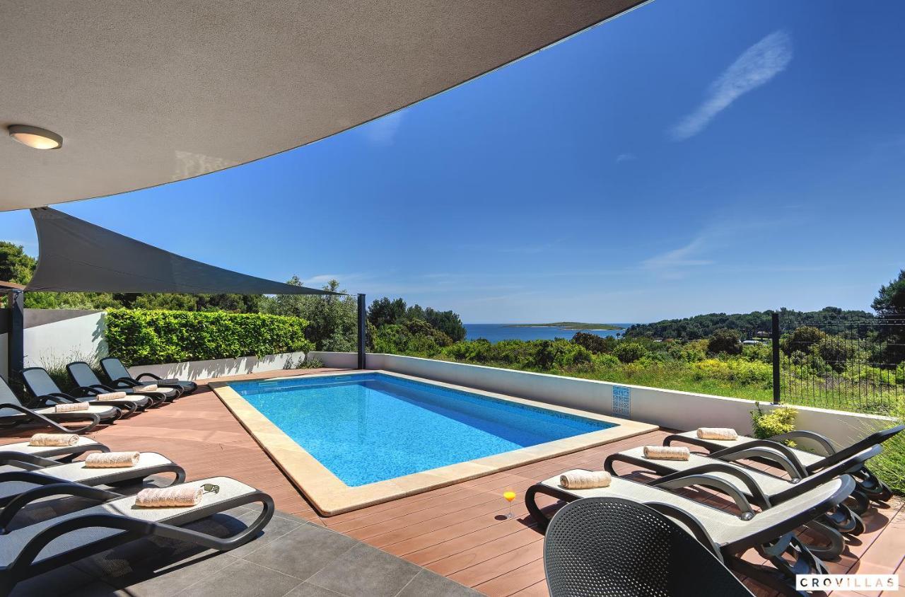 Sunrise Villa Premantura Exterior photo
