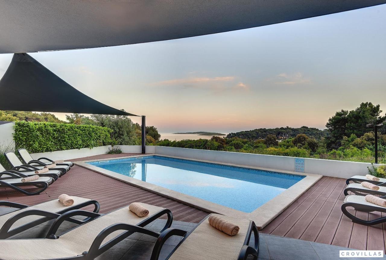 Sunrise Villa Premantura Exterior photo