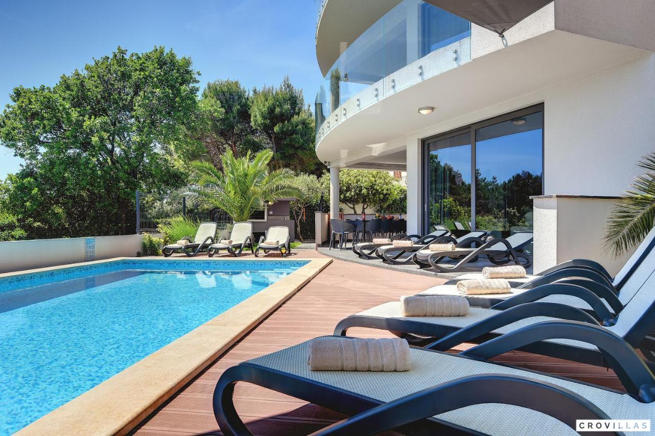 Sunrise Villa Premantura Exterior photo